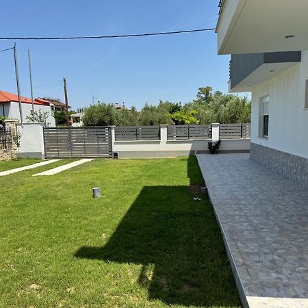 Adoniss Apartmentss Paralia Dionisiou Extérieur photo