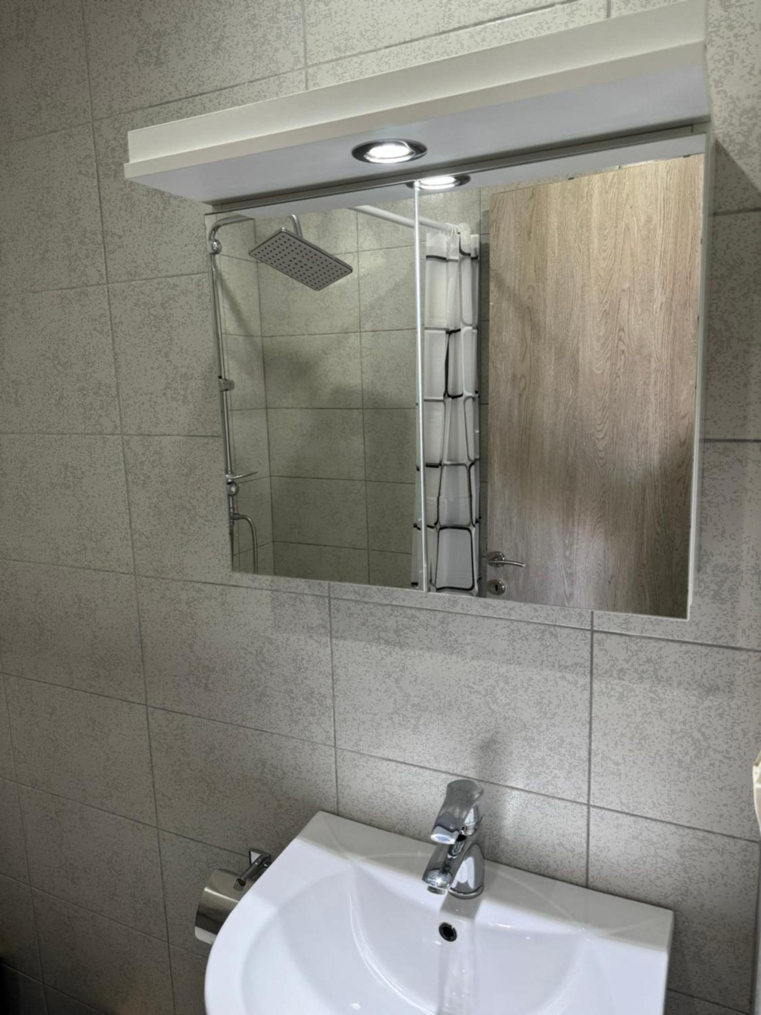 Adoniss Apartmentss Paralia Dionisiou Extérieur photo